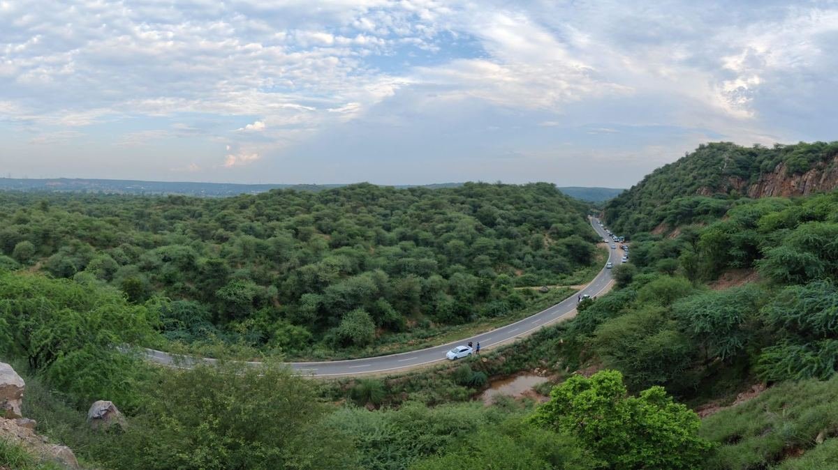 DLF Privana West view